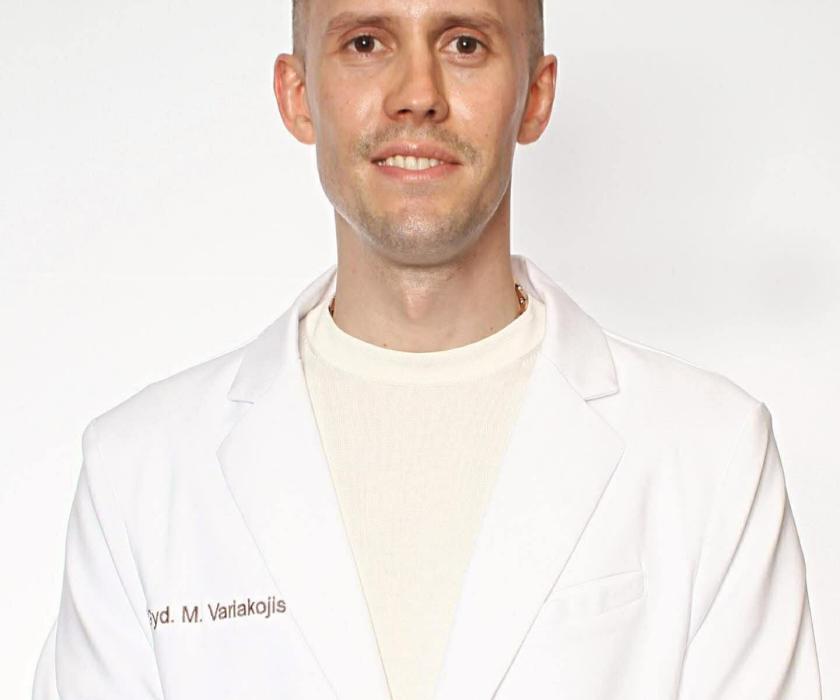 AKIŲ LIGŲ DIAGNOSTIKA IR GYDYMAS SU GYDYTOJU OFTALMOLOGU M. VARIAKOJU